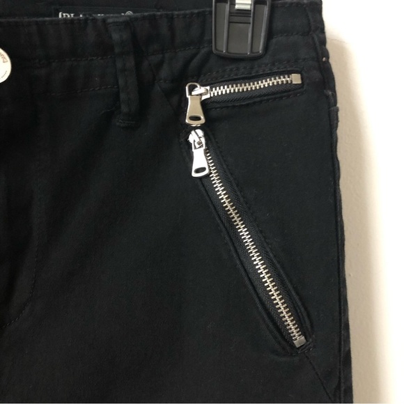BLANK NYC Women’s Black Cotton Denim Cropped Cargo Pants Zipped Hems Size 29 - Picture 7 of 10